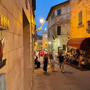 La Dimora Nel Corso בית הארחה